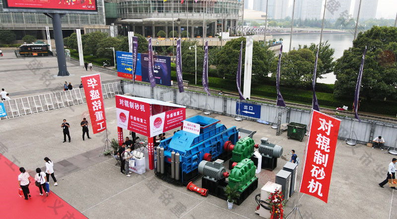 ֣�ݶԹ���ɰ��չ���ֳ�